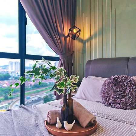 Astetica Residences 200Mbps Wifi Netflix Сери-Кембанган Экстерьер фото
