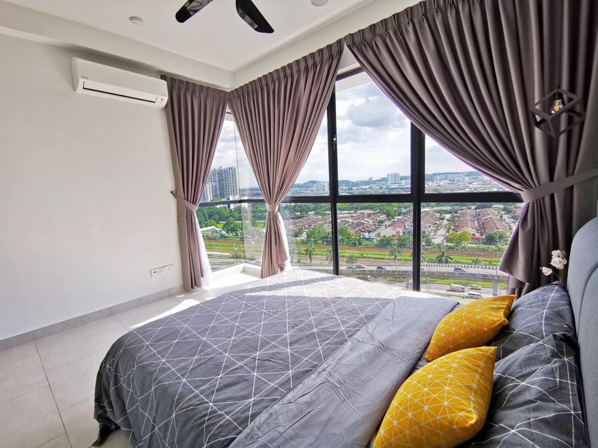 Astetica Residences 200Mbps Wifi Netflix Сери-Кембанган Экстерьер фото